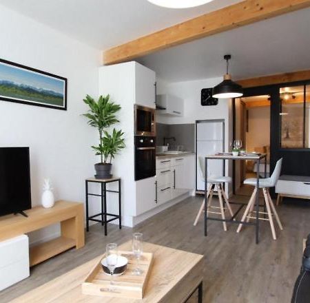 Le Saint Pierre Quartier Historique D'Oloron Sainte Marie Apartment ภายนอก รูปภาพ